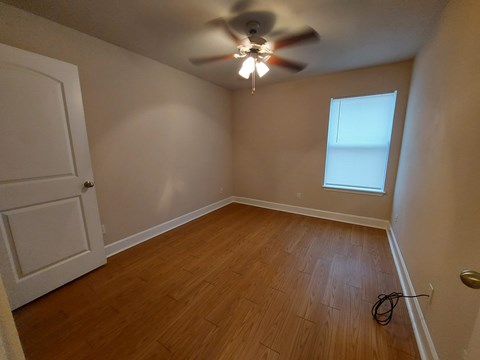 706 Claremont Parkway Studio Apartment for Rent