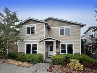 18542 97Th Ave Ct E 4 Beds Apartment for Rent