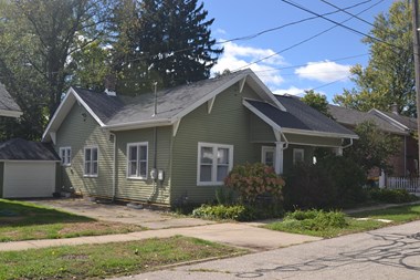 306 Brown Street 2 Beds Apartment for Rent
