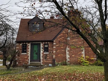 303 Wonderly Ave 4 Beds Apartment for Rent