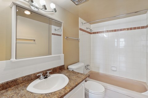 610 Hamilton Street Studio-3 Beds Apartment for Rent - Photo Gallery 8