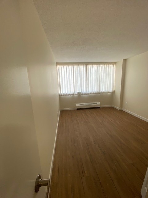 610 Hamilton Street Studio-3 Beds Apartment for Rent - Photo Gallery 6