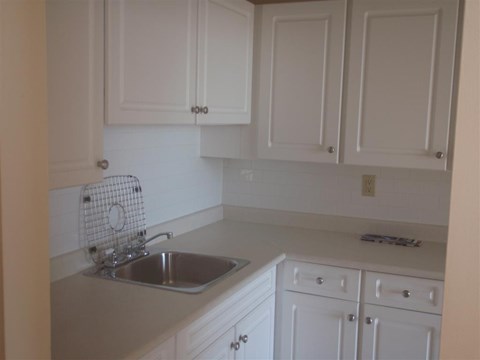 610 Hamilton Street Studio-3 Beds Apartment for Rent - Photo Gallery 5
