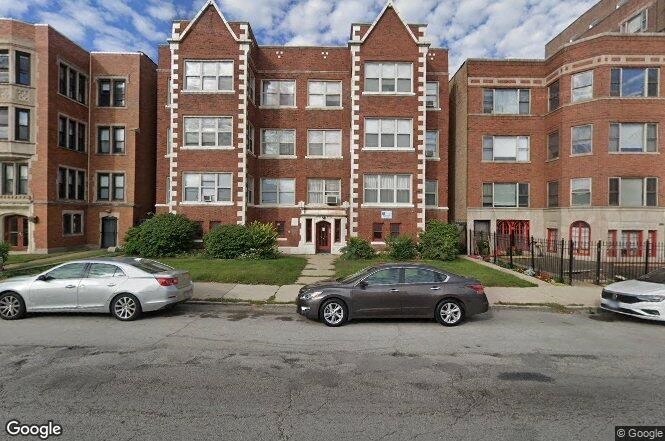 6932-34 S Jefferey Blvd