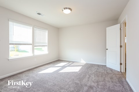 408 Stonefence Drive Studio House for Rent - Photo Gallery 11