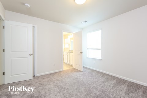 408 Stonefence Drive Studio House for Rent - Photo Gallery 12