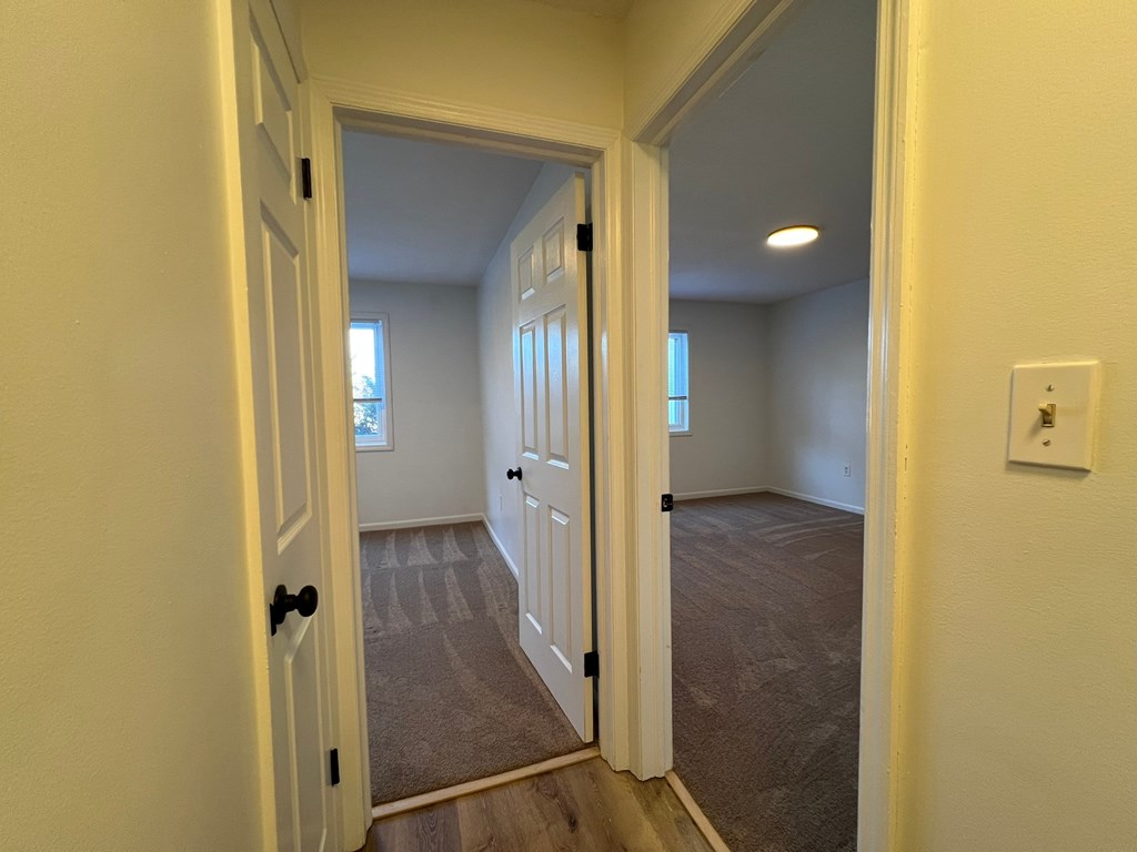 Oak Grove Village Apartments- Close To Lewis Gale