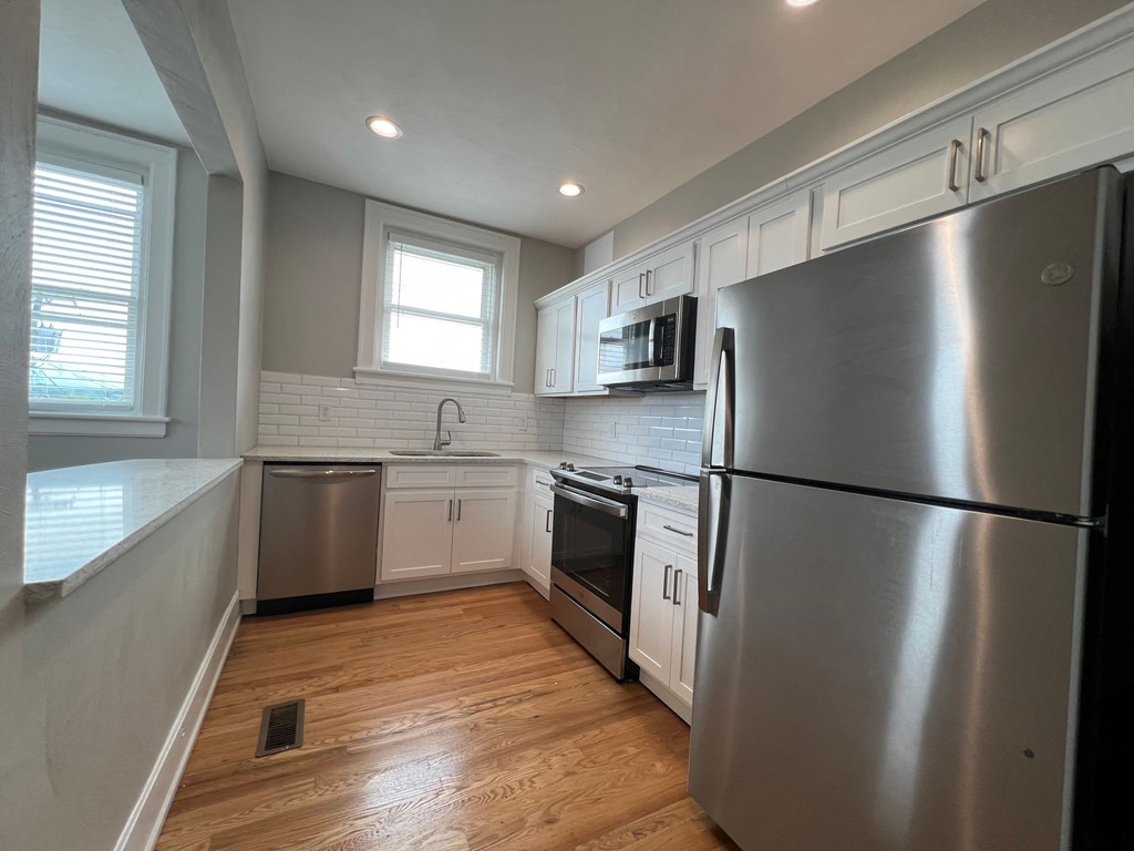 115 Elm Avenue- Walk To Downtown