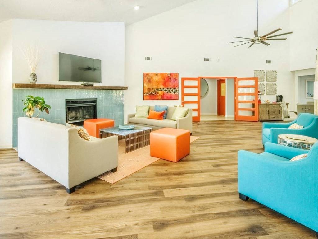 Spring House Apartments