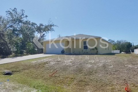 262 Grenada St 3 Beds Apartment for Rent