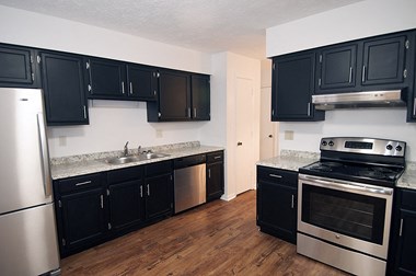 10400 Victoria Dr 2 Beds Apartment for Rent
