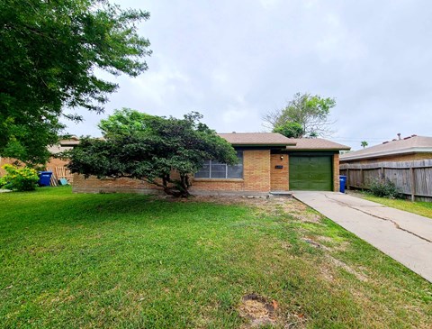 5825 Hugo Drive 3 Beds Apartment for Rent