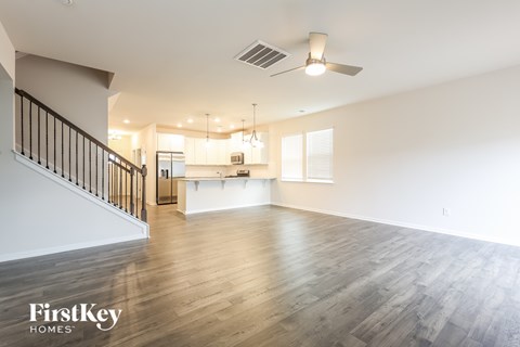 419 Stonefence Drive 4 Beds Apartment for Rent
