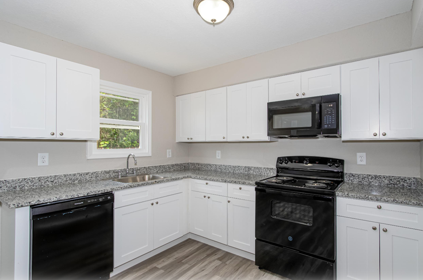 Mulberry Row Apartments