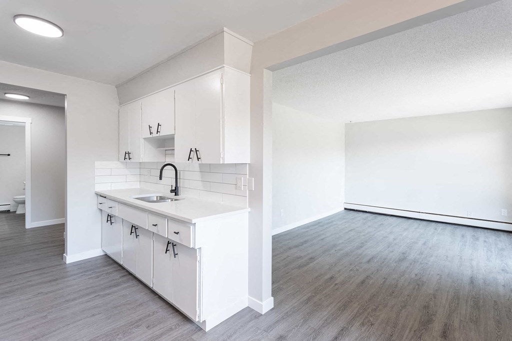 Upgraded Two Bedroom Suites At Leduc! (Black Gold Place) Apartments
