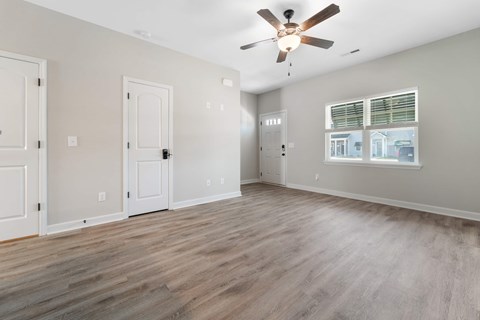 18 Catalina Circle 8 Beds Apartment for Rent