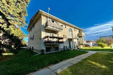 10645 113 Street 1-2 Beds Apartment for Rent