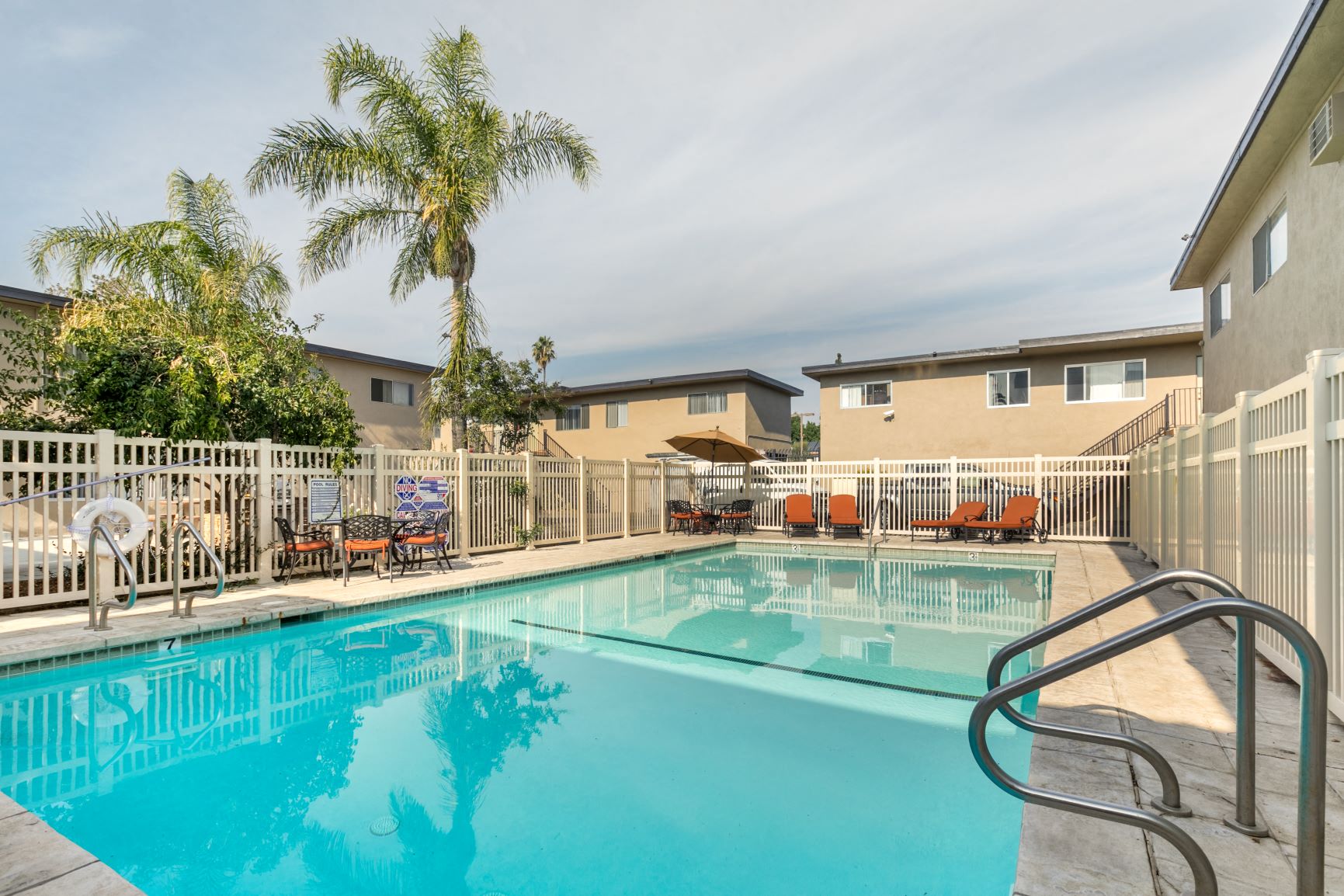 Luxury Apartments in Canoga Park Parthenia Terrace Apts