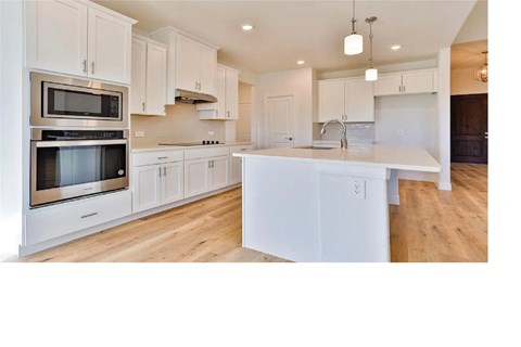 232 Gardenia Dr 4 Beds Apartment for Rent