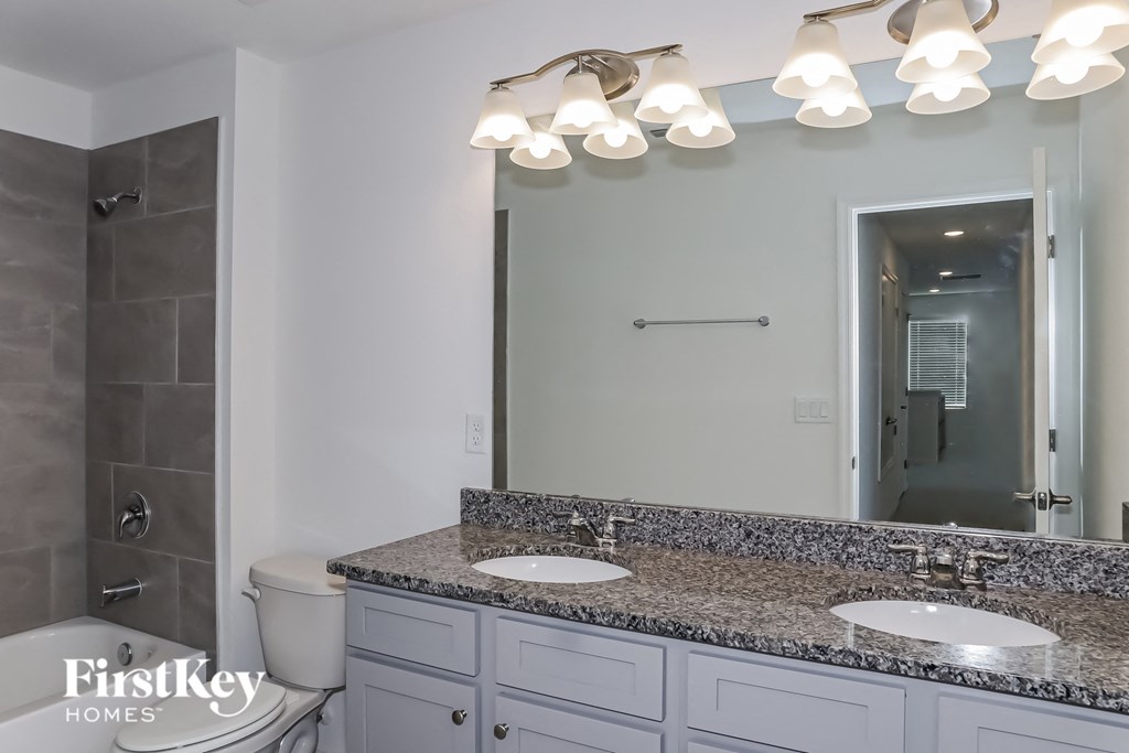 1221 Spokane Point 5 Beds House for Rent - Photo Gallery 10