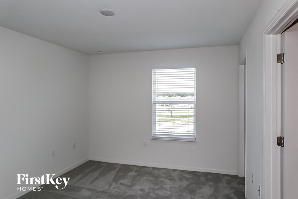 1221 Spokane Point 5 Beds House for Rent - Photo Gallery 11