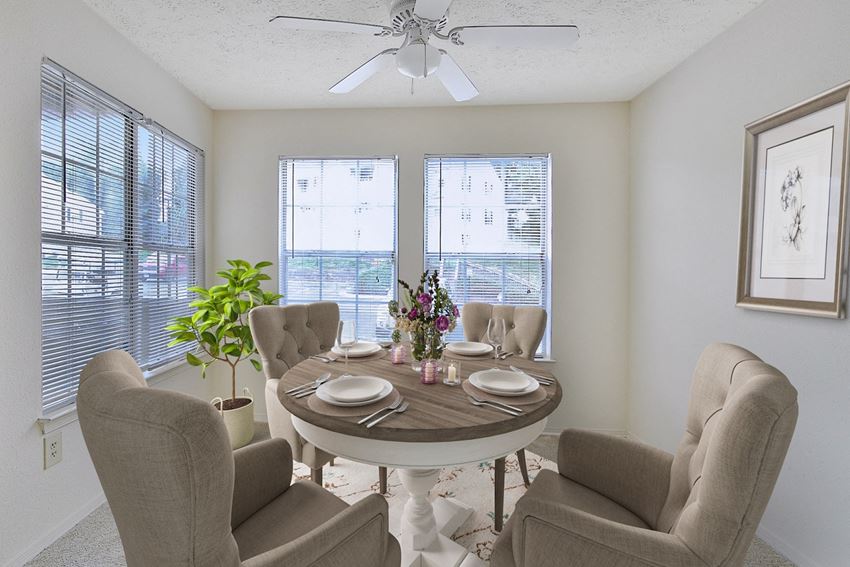 300 Park Ridge Court 1-2 Beds Apartment for Rent - Photo Gallery