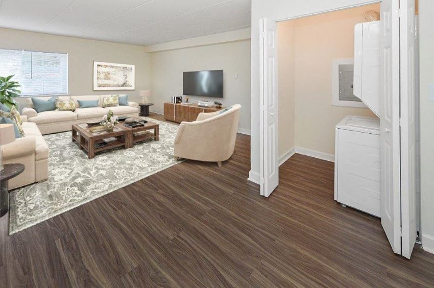 595 Tulip Lane Studio-2 Beds Apartment for Rent - Photo Gallery