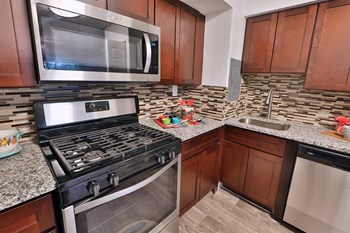6310 Greenspring Ave 1-3 Beds Apartment for Rent - Photo Gallery 4