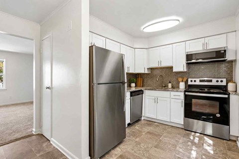 180A Eaton Crest Dr 1-2 Beds Apartment for Rent