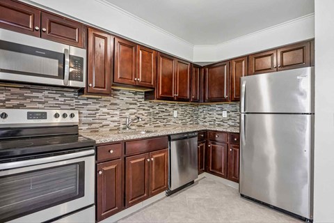 180A Eaton Crest Dr 1-2 Beds Apartment for Rent