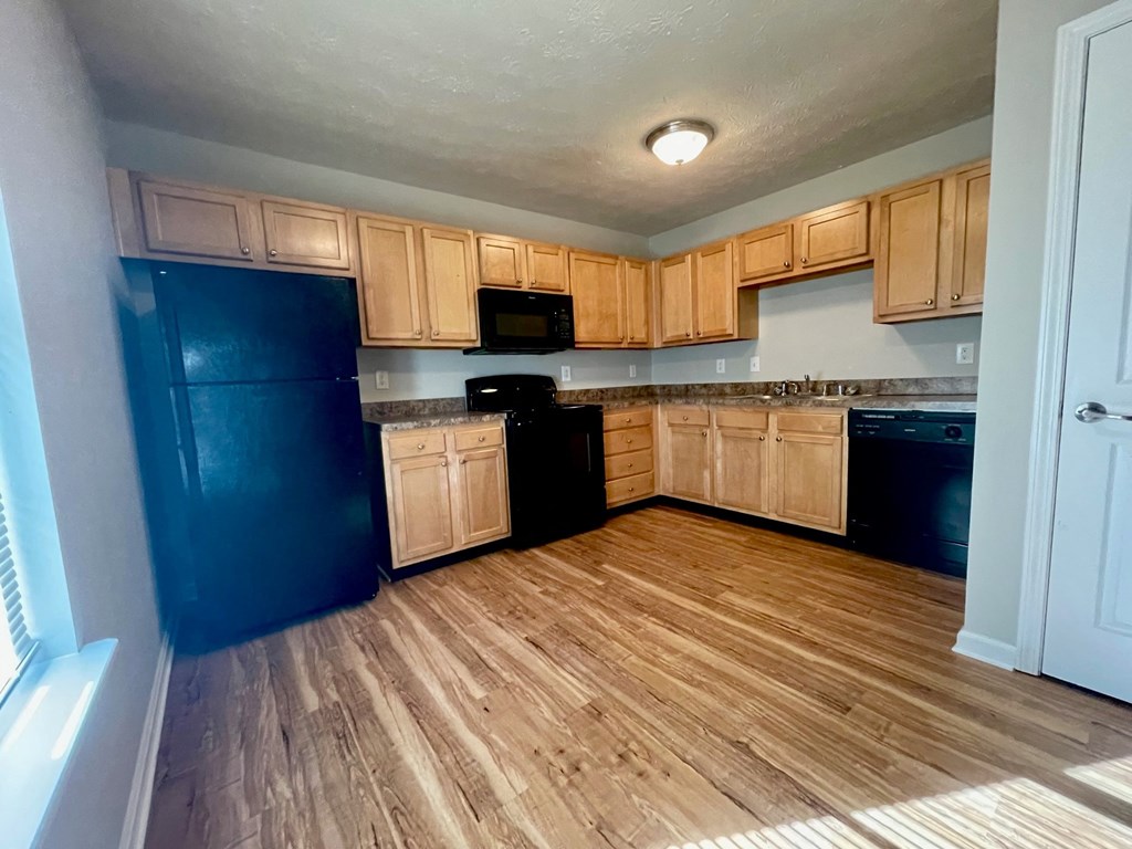 Crawford Crossing Apartments, 6701,6703,6800 Crawford Crossing Pl