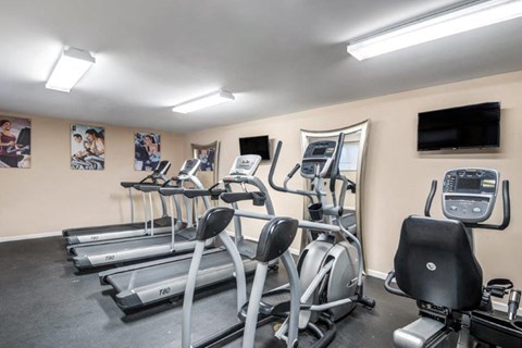 the gym at the apartments for rent