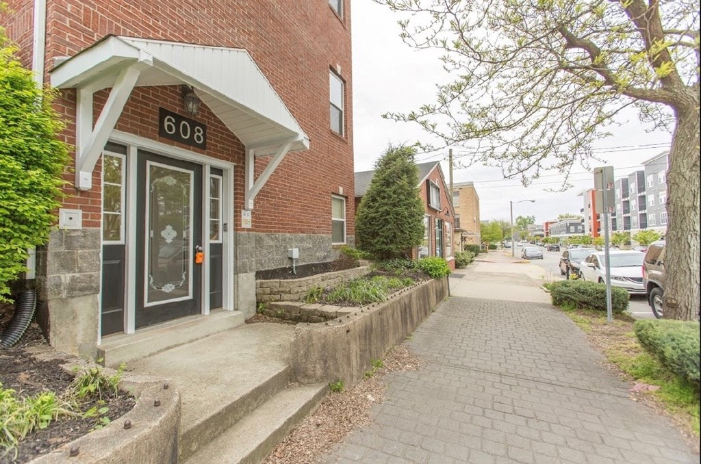 the building in which the apartment is located