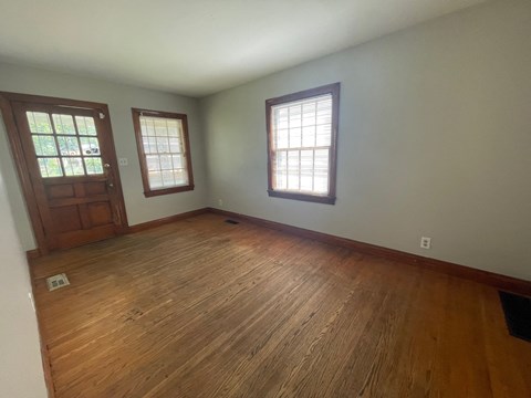 1106 Oleanda Ave 2 Beds Apartment for Rent - Photo Gallery 4