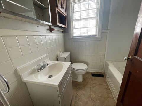 1106 Oleanda Ave 2 Beds Apartment for Rent - Photo Gallery 10