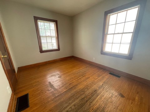 1106 Oleanda Ave 2 Beds Apartment for Rent - Photo Gallery 2