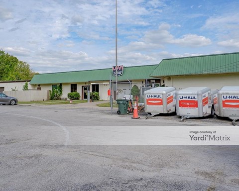 Storage Units for Rent available at 1800 South Stirman Avenue, Fayetteville, AR 72701