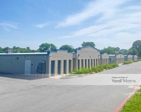 Storage Units for Rent available at 1911 South 1St Street, Rogers, AR 72758