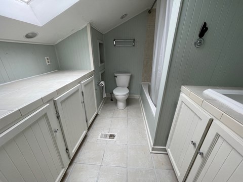 913 Eastern Parkway 6 Beds Apartment for Rent
