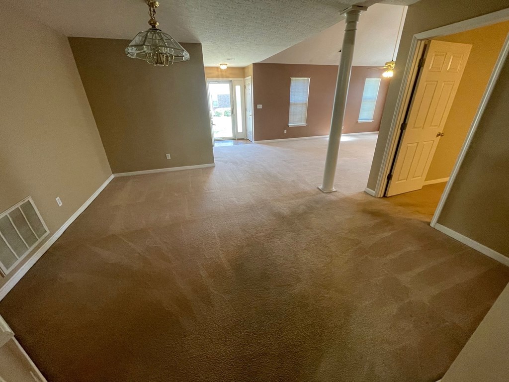 8202 Glenway Ct 2 Beds Apartment for Rent - Photo Gallery 3