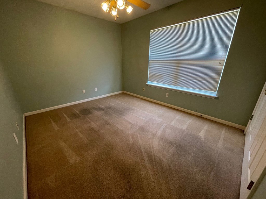 8202 Glenway Ct 2 Beds Apartment for Rent - Photo Gallery 4