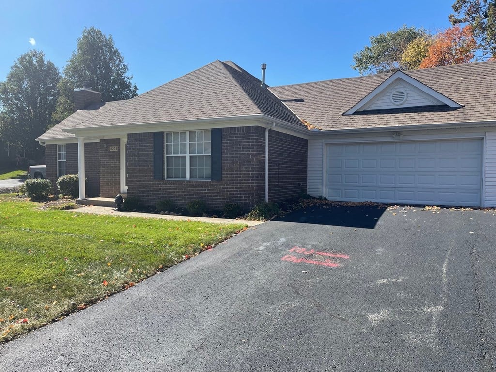 8202 Glenway Ct 2 Beds Apartment for Rent - Photo Gallery 12