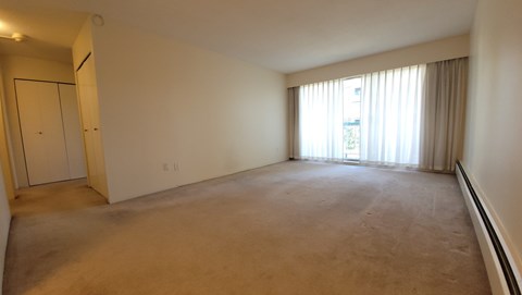 210 West 16th Street Studio-2 Beds Apartment for Rent - Photo Gallery 10