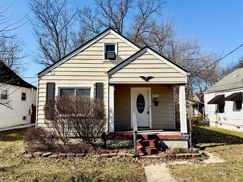 4830 S 4Th St 2 Beds Apartment for Rent