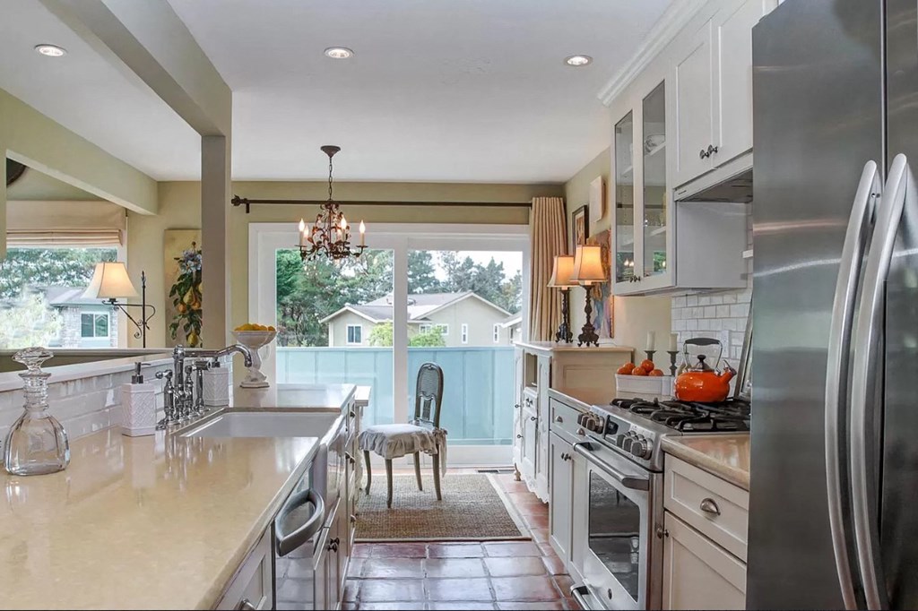 kitchen leading to the outside