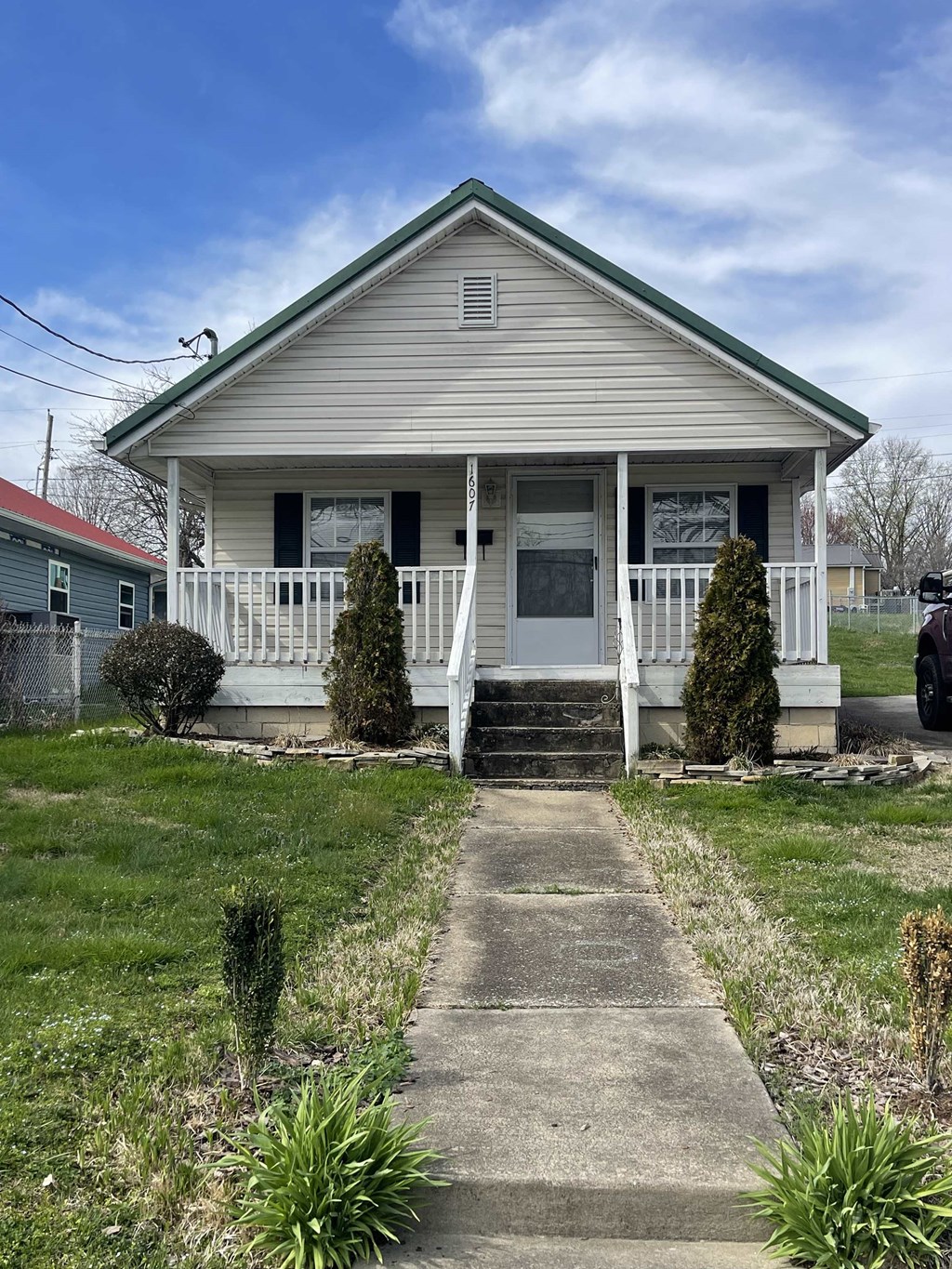 1607 East Fairview Avenue