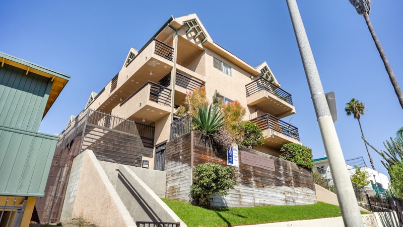 227 S. Carondelet Street 2-3 Beds Apartment for Rent - Photo gallery 2