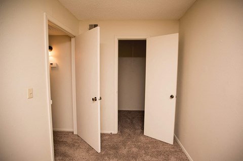 3019 SW 28th Avenue 1-2 Beds Apartment for Rent - Photo Gallery 10