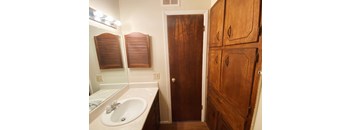 1 Bedroom, 1 Bathroom