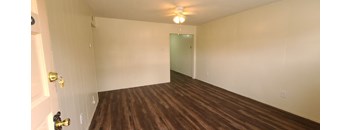 2 Bedrooms, 1 Bathroom